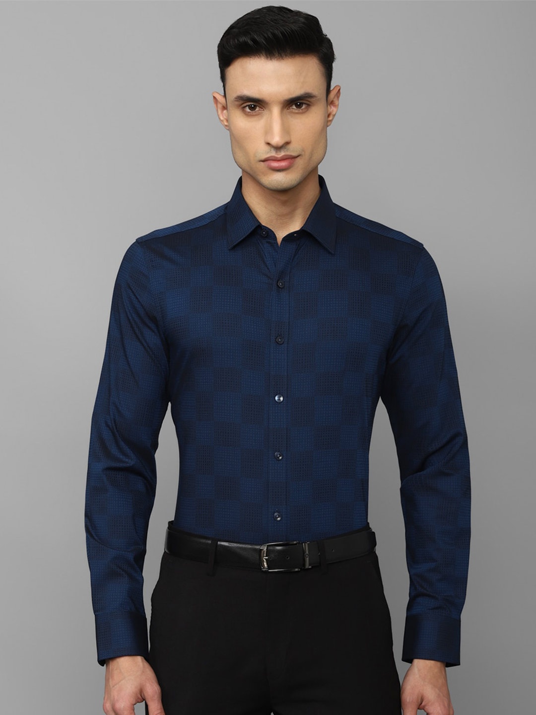 

Louis Philippe Permapress Checked Slim Fit Wrinkle Free Formal Shirt, Navy blue