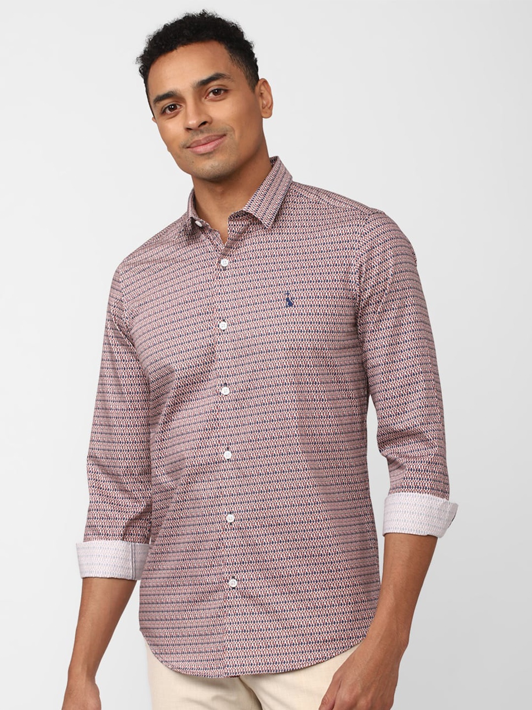 

SIMON CARTER LONDON Geometric Printed Slim Fit Pure Cotton Casual Shirt, Red