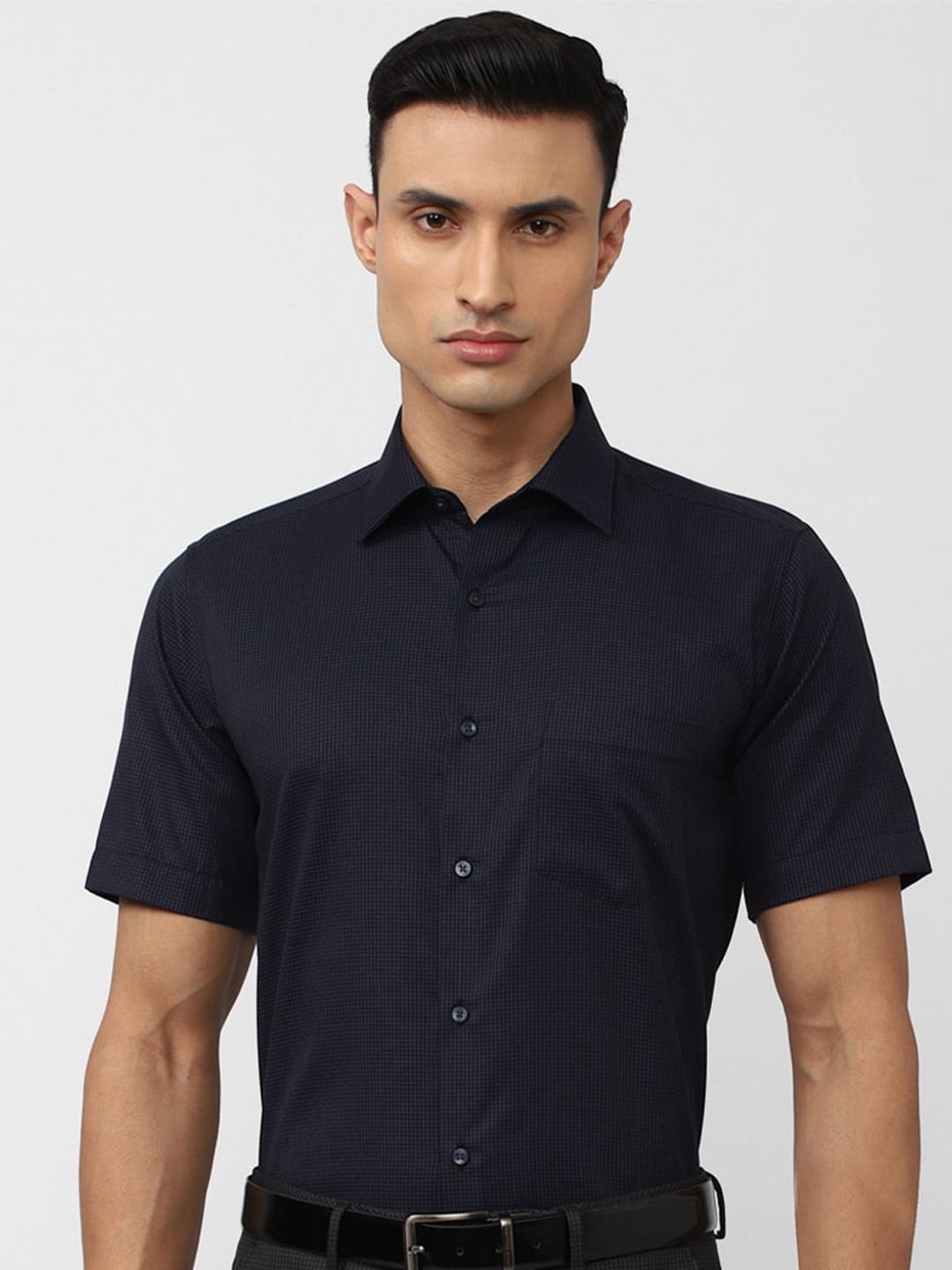 

Van Heusen Spread Collar Pure Cotton Formal Shirt, Navy blue