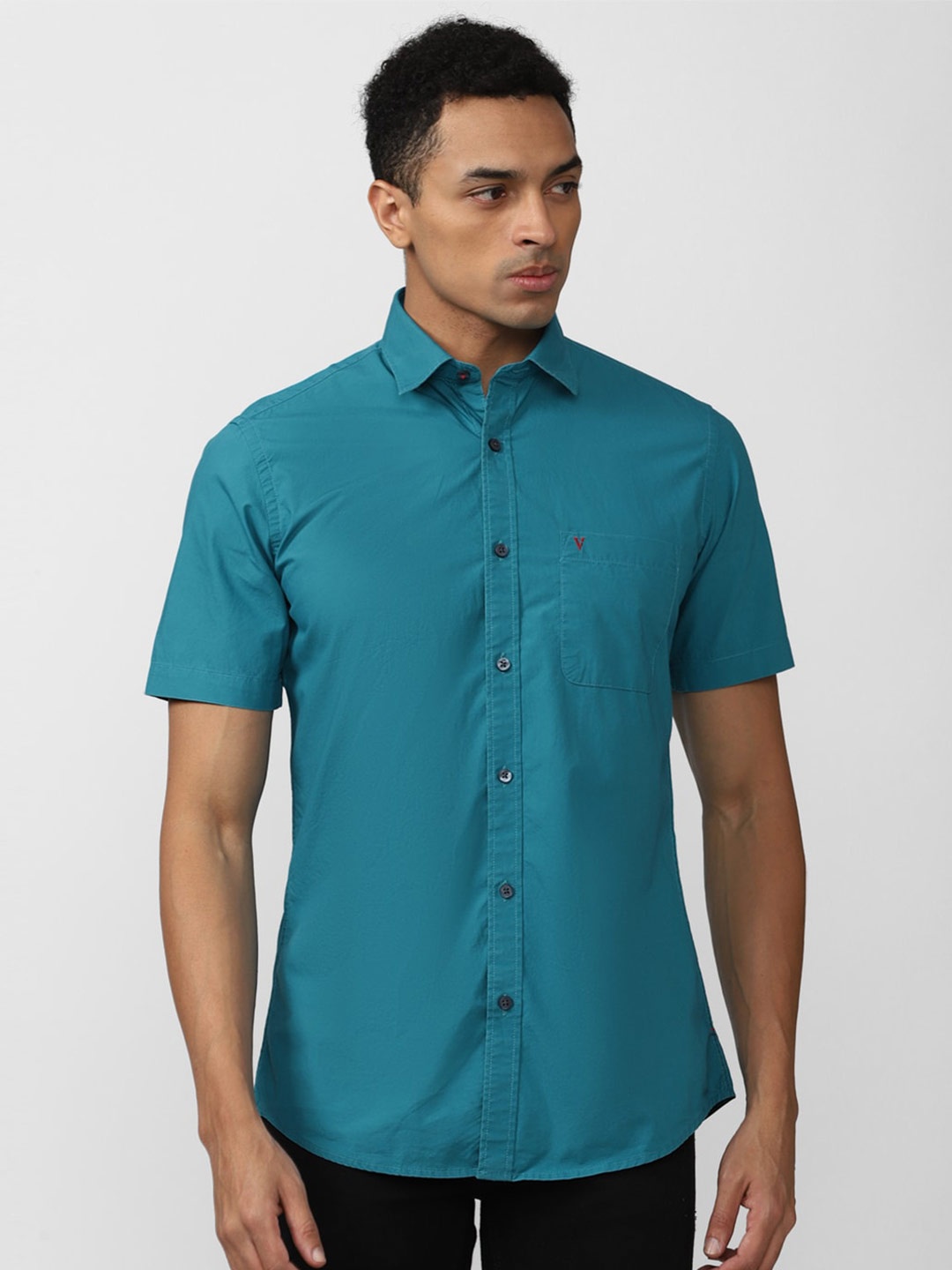 

Van Heusen Sport Spread Collar Cotton Casual Shirt, Blue