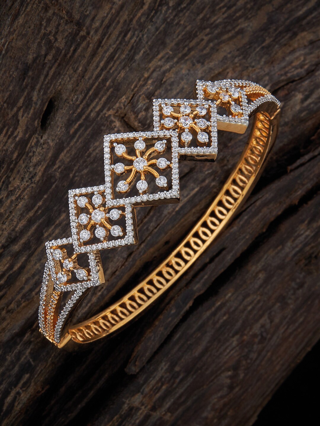 

Kushal's Fashion Jewellery Women Cubic Zirconia Gold-Plated Kada Bracelet, White