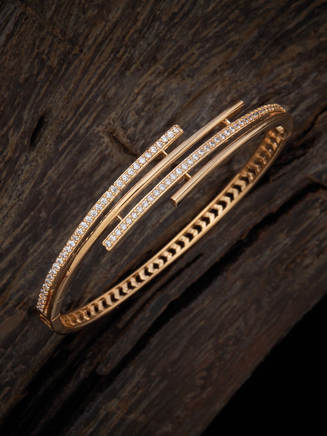 

Kushal's Fashion Jewellery Women Cubic Zirconia Gold-Plated Kada Bracelet, White