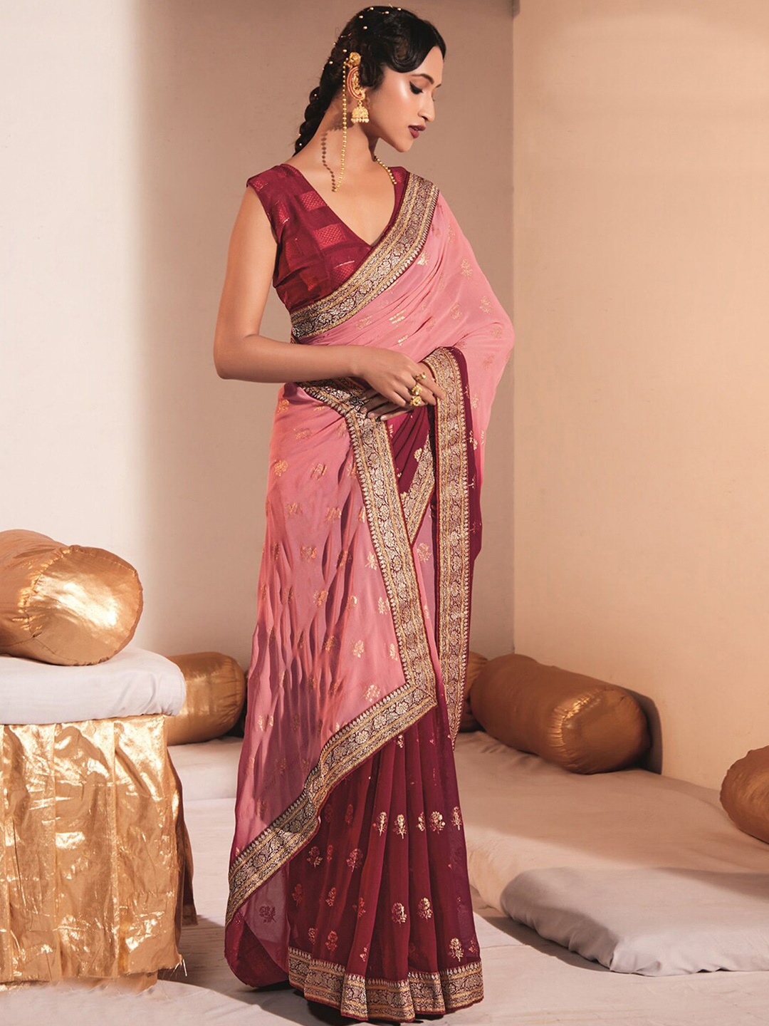 

Satrani Floral Printed Zari Saree, Maroon