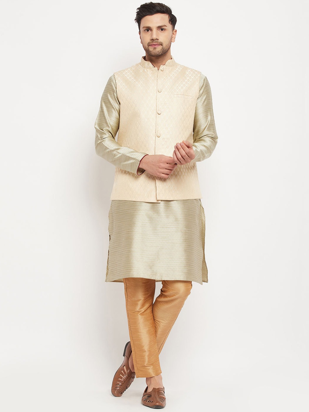 

VASTRAMAY Mandarin Collar Jacquard Straight Kurta with Pyjamas & Nehru Jacket, Beige