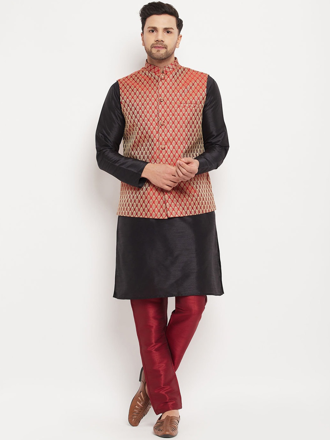 

VASTRAMAY Mandarin Collar Straight Silk Blend Kurta With Trousers, Black