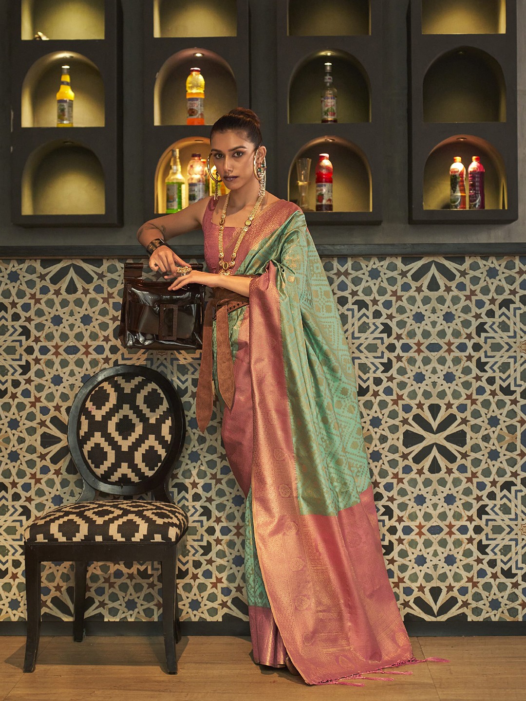 

elora Ethnic Motifs Woven Design Zari Kanjeevaram Saree, Blue