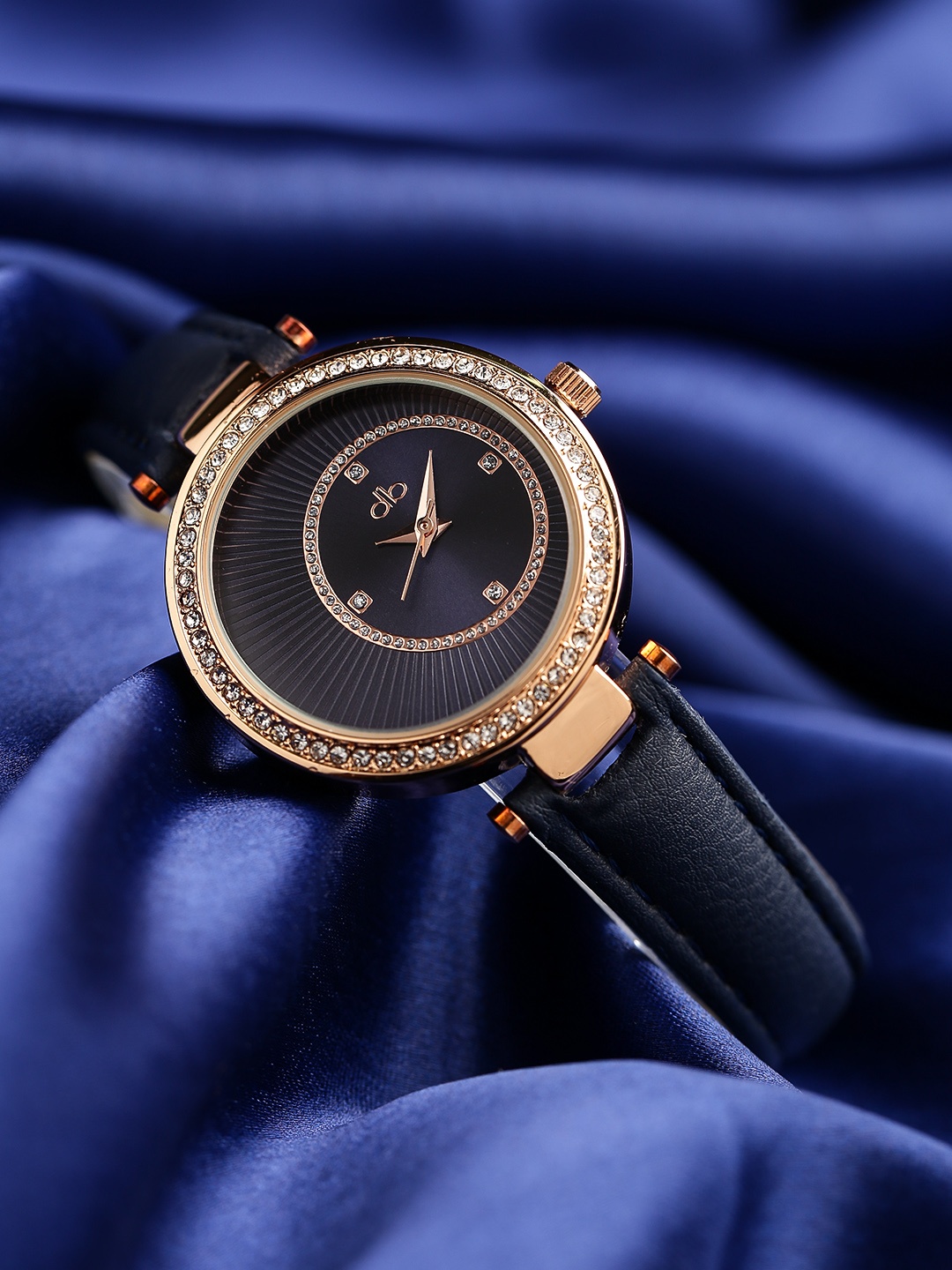

DressBerry Women Blue Analogue Watch MFB-PN-SNT-C30-2