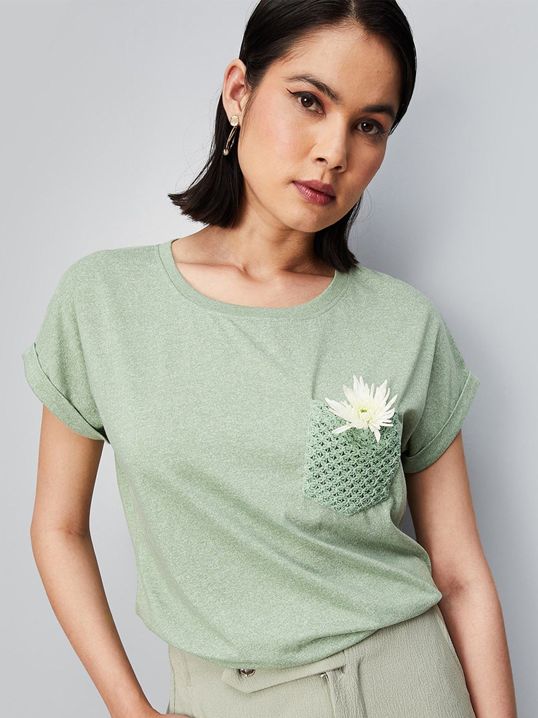 

max Dolman Sleeves Pocket Detailed T-shirt, Green
