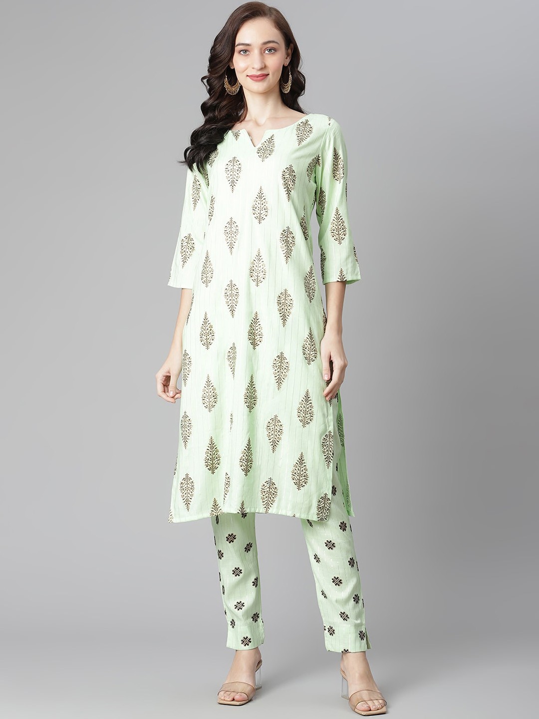 

Poshak Hub Ethnic Motifs Printed Straight Kurta with Trousers, Sea green