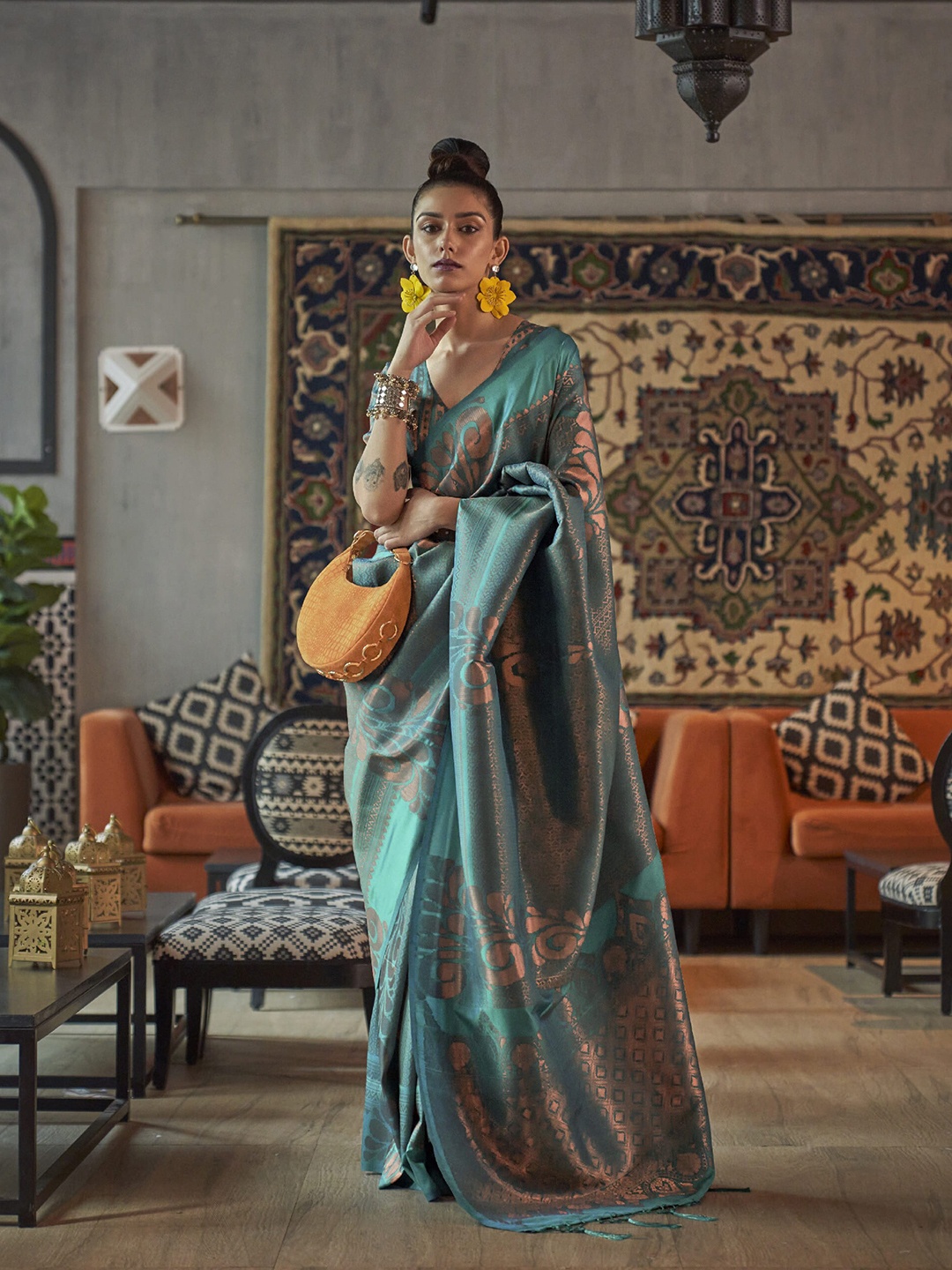 

elora Ethnic Motifs Woven Design Zari Kanjeevaram Saree, Green