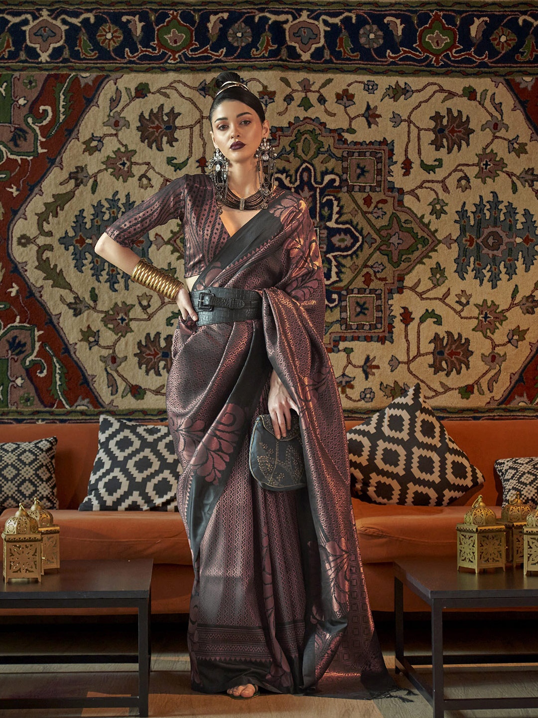 

elora Ethnic Motifs Woven Design Zari Kanjeevaram Saree, Maroon