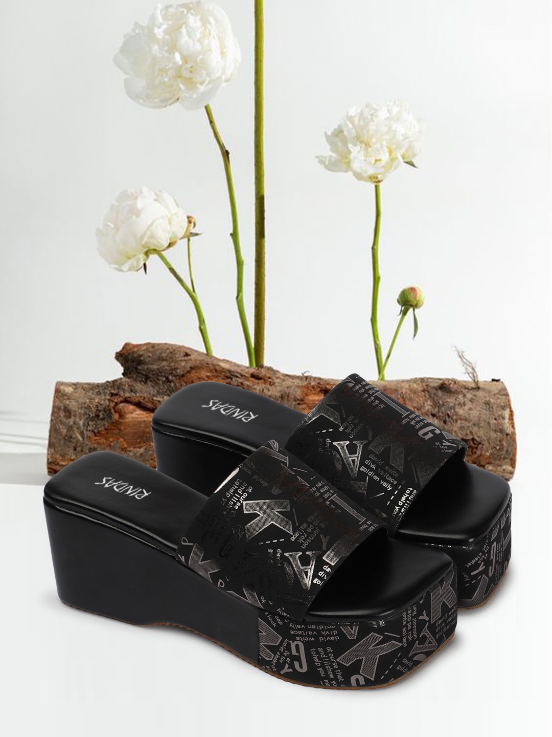 

RINDAS Printed Flatform Heels, Black
