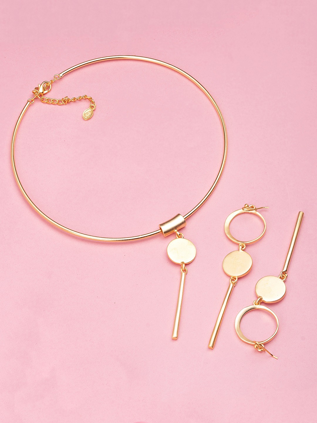 

Estele Gold-Plated Geometric Design Jewellery Set