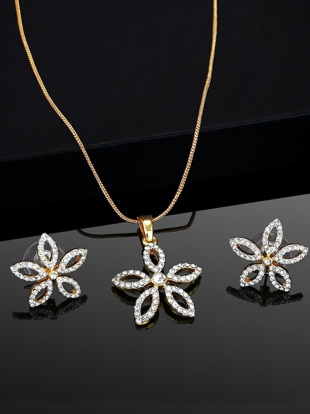 

Estele Gold Plated Star Shaped CZ Necklace Set, White