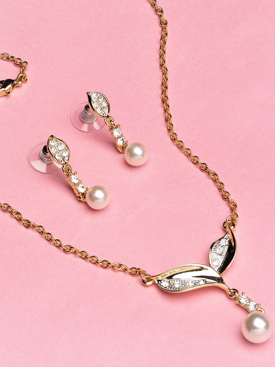 

Estele Gold-Plated Crystal-Studded Jewellery Set