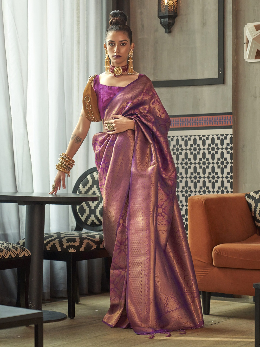 

elora Floral Woven Design Zari Kanjeevaram Saree, Purple