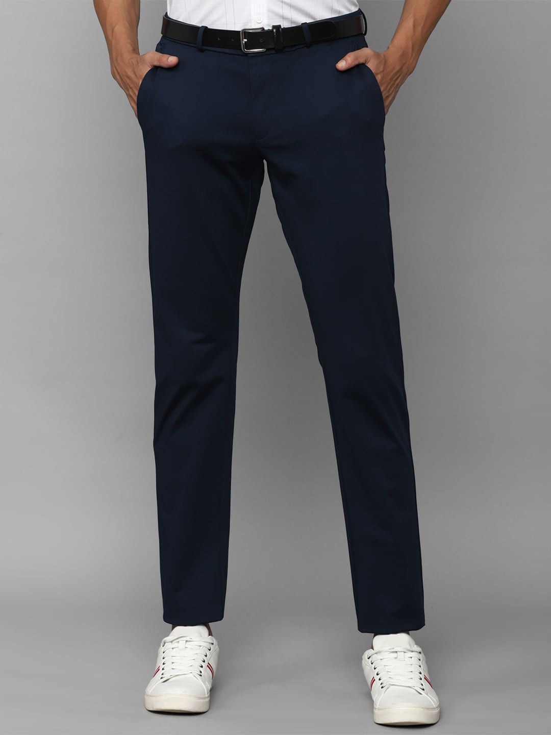 

Allen Solly Men Slim Fit Mid-Rise Regular Trousers, Navy blue