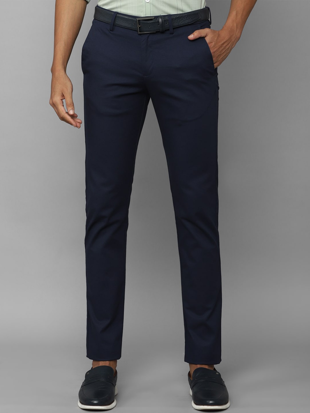 

Allen Solly Men Slim Fit Mid-Rise Pure Cotton Trousers, Navy blue