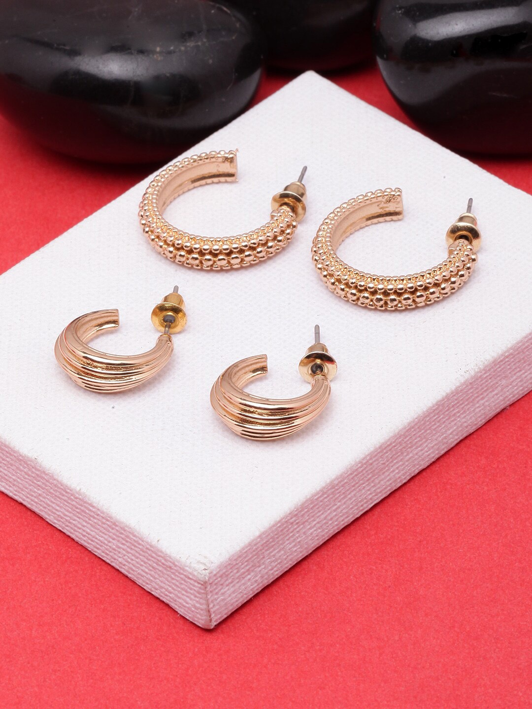 

DIVA WALK Set Of 2 Gold-Plated Circular Half Hoop Earrings