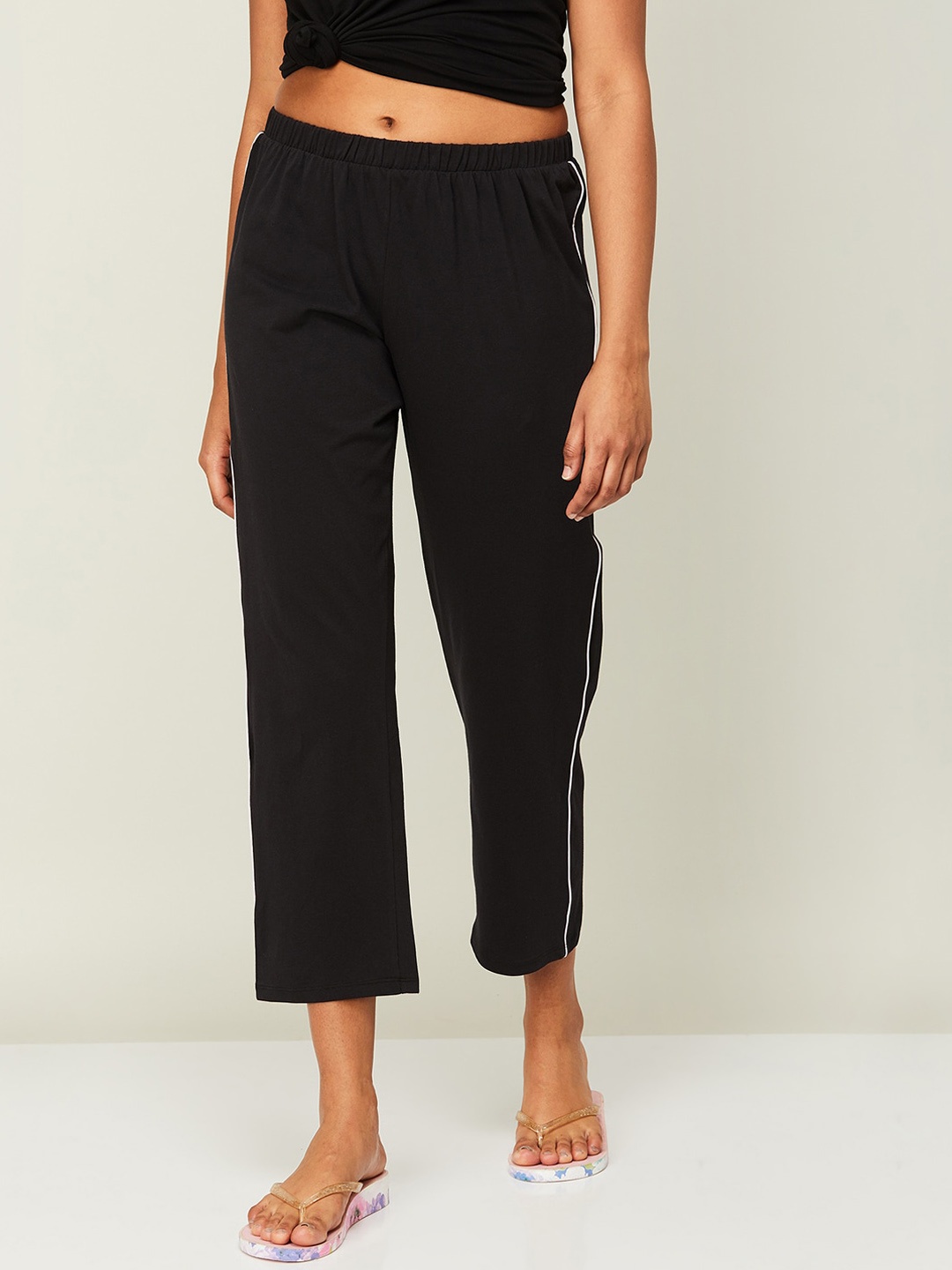 

Ginger by Lifestyle Women Cotton Cropped Lounge Pants, Black