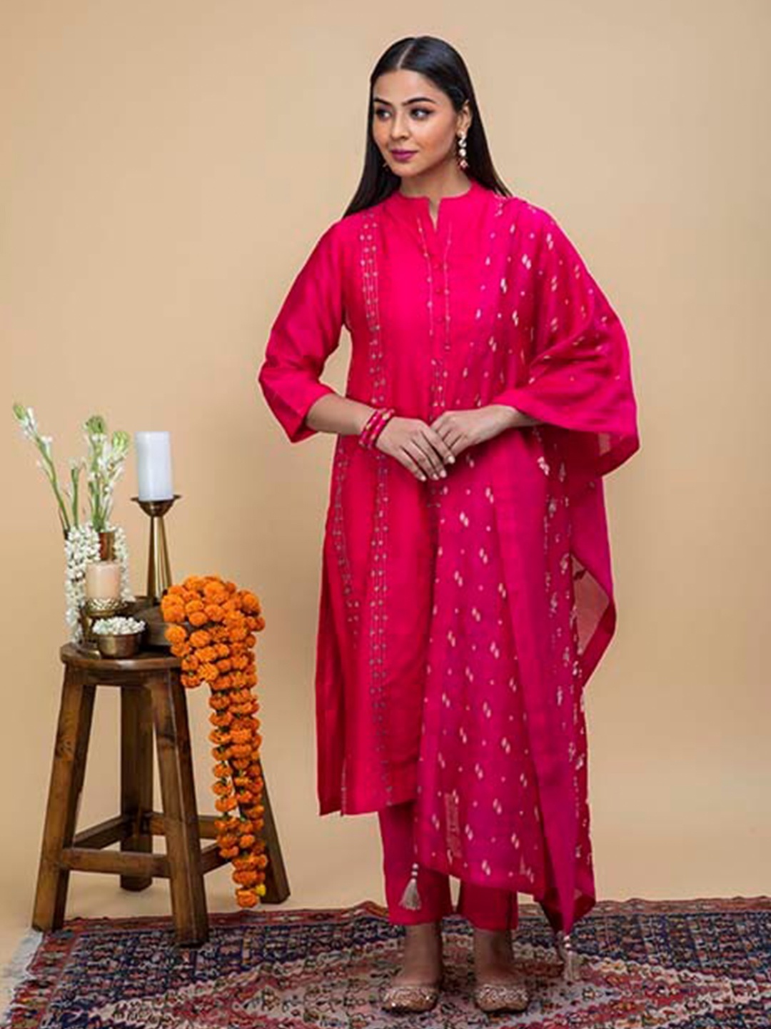 

SMRITI GUPTA Ethnic Motifs Woven Design Banarasi Cotton Silk Dupatta, Fuchsia