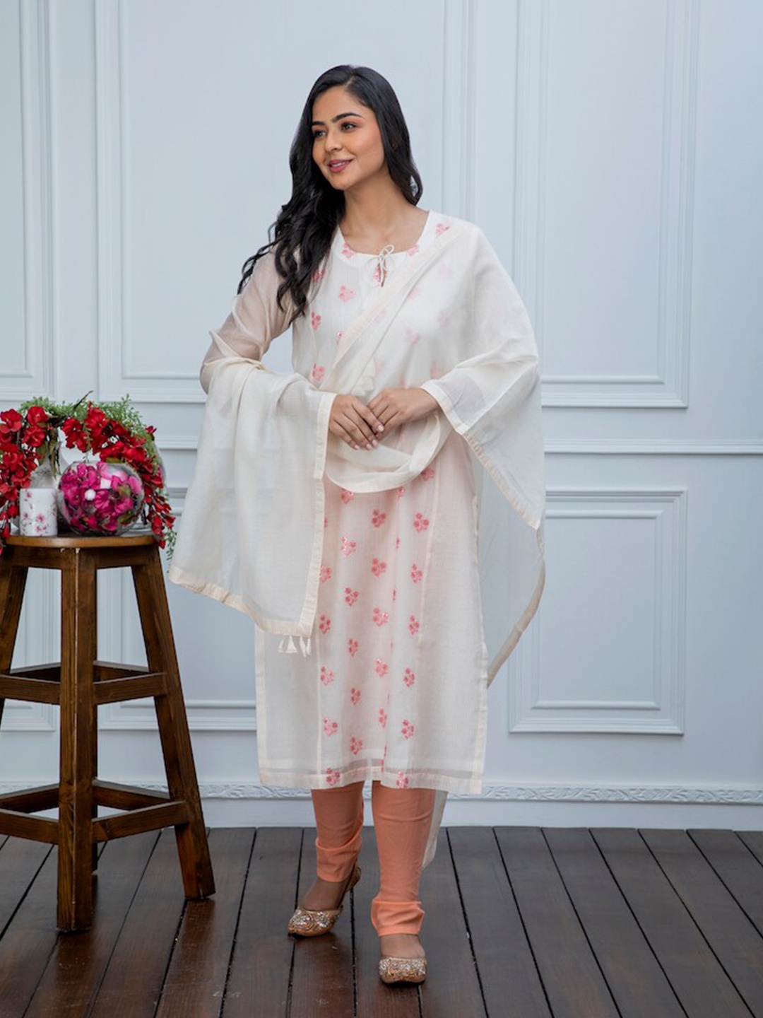 

SMRITI GUPTA Solid Chanderi Dupatta, Off white