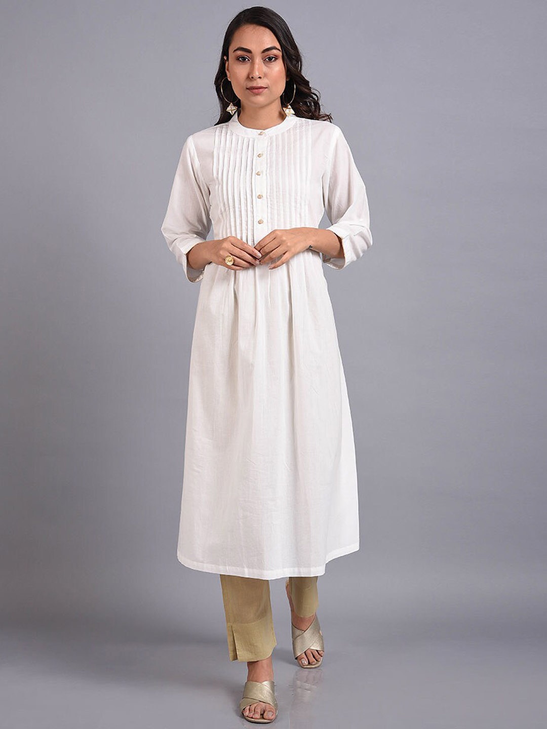 

SMRITI GUPTA Band Collar Pleated Or Gathered Cotton Anarkali Kurta, White