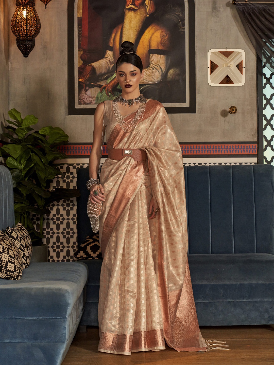

elora Ethnic Motif Woven Design Zari Kanjeevaram Saree, Beige