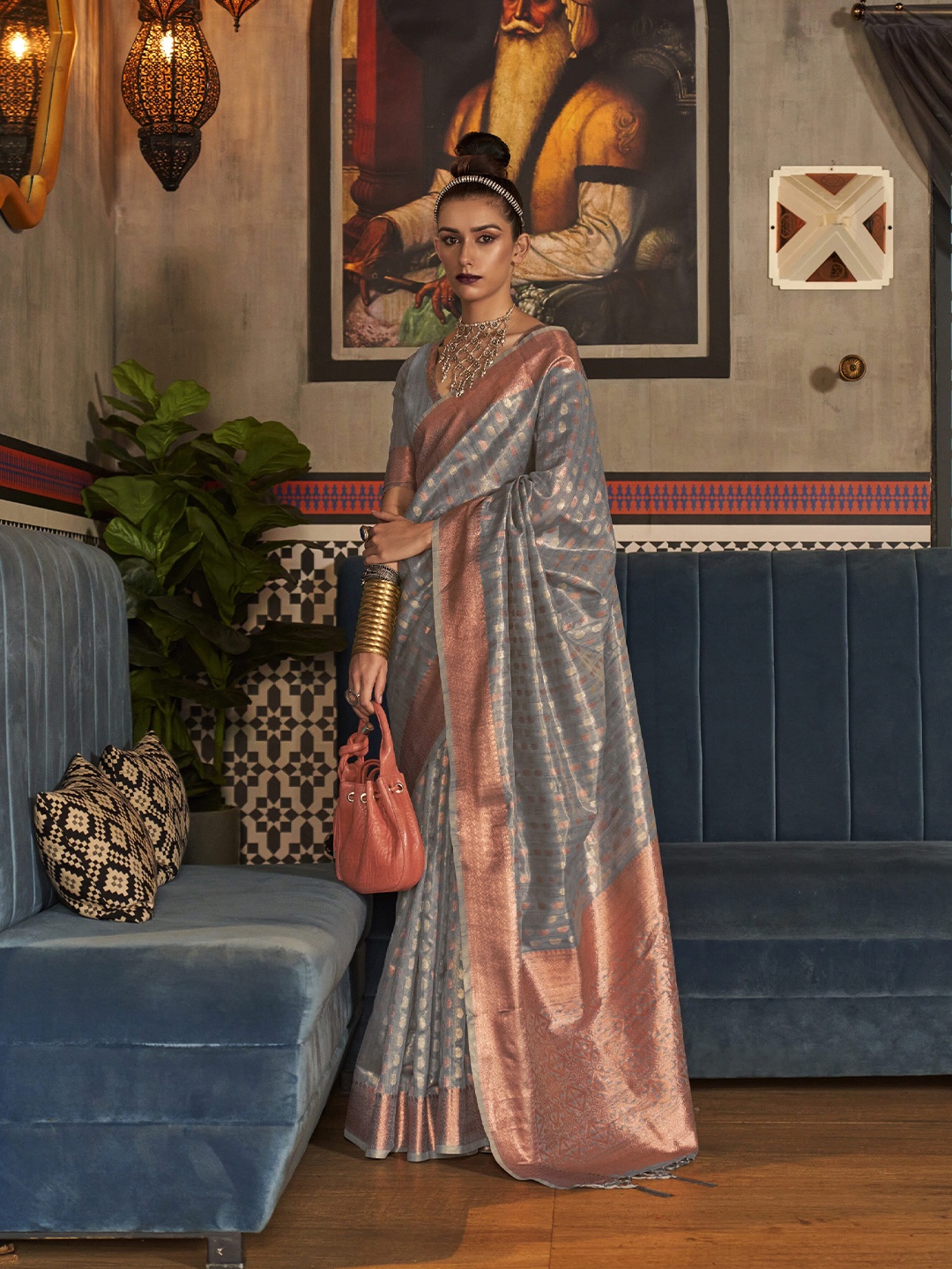

elora Ethnic Motif Woven Design Zari Kanjeevaram Saree, Grey