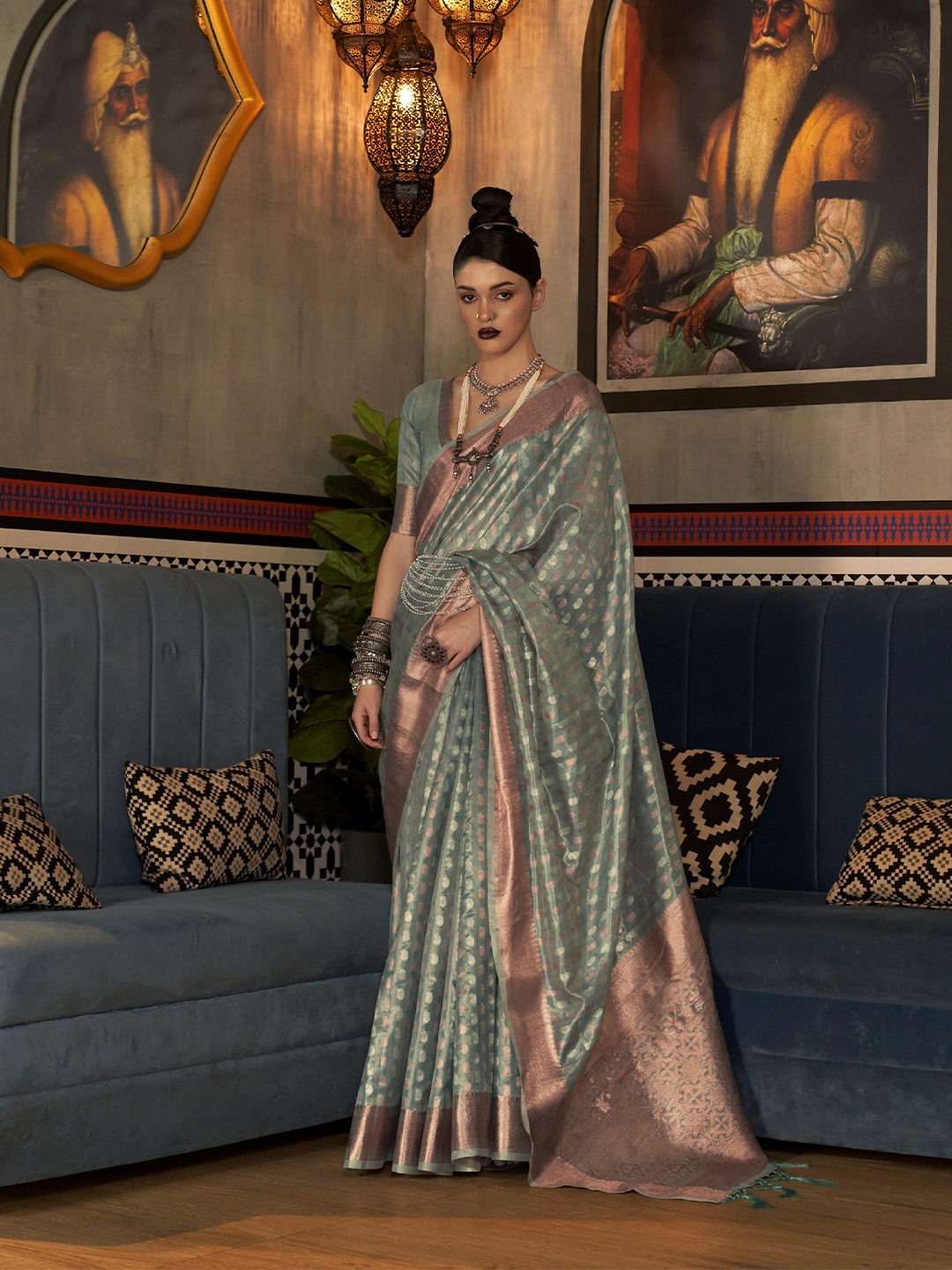 

elora Ethnic Motif Woven Design Zari Kanjeevaram Saree, Green