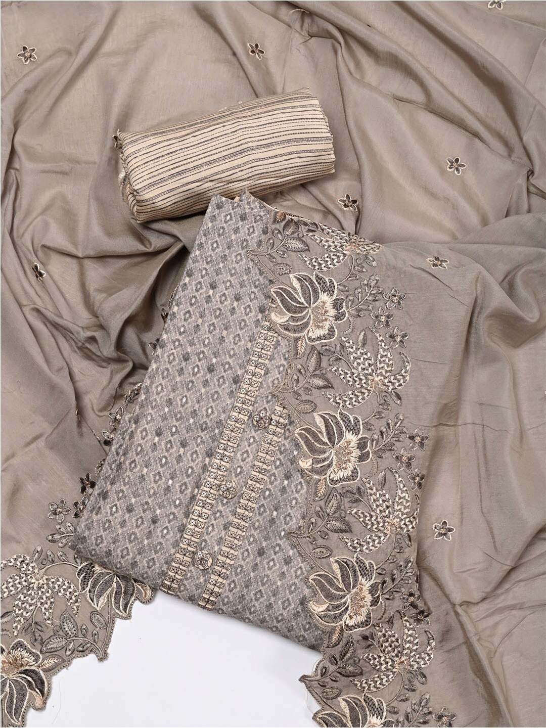 

Meena Bazaar Grey & Gold-Toned Printed Pure Cotton Unstitched Dress Material
