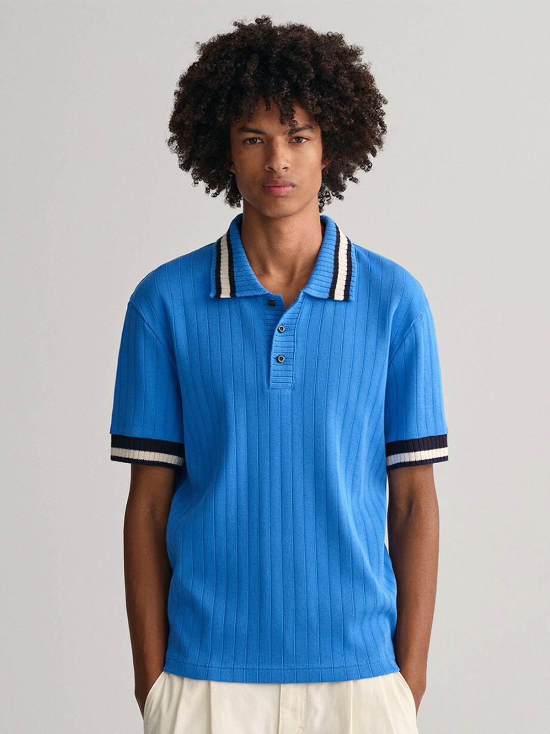 

GANT Men Relaxed Fit Structured Knit Polo Collar T-shirt, Blue