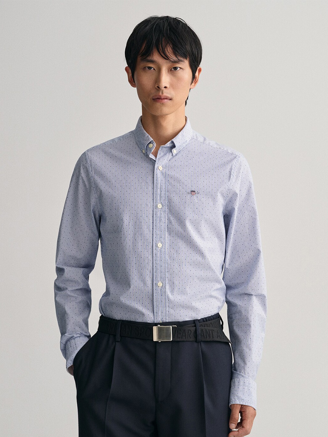 

GANT Men Blue Classic Slim Fit Micro Checks Checked Casual Shirt