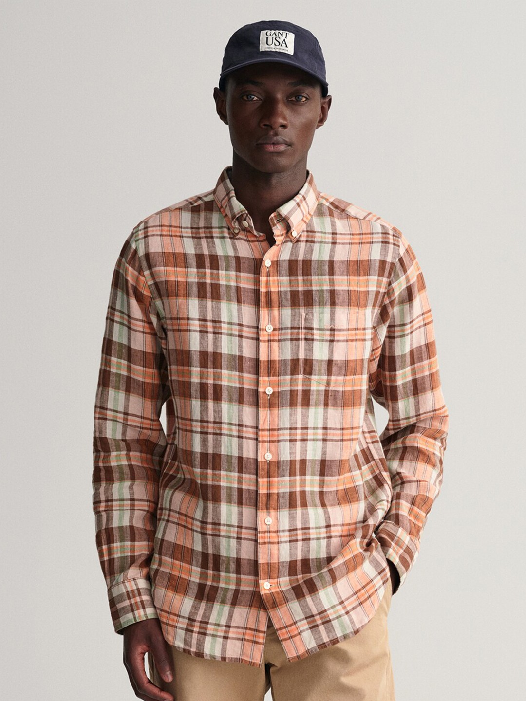 

GANT Men Classic Checked Linen Casual Shirt, Peach