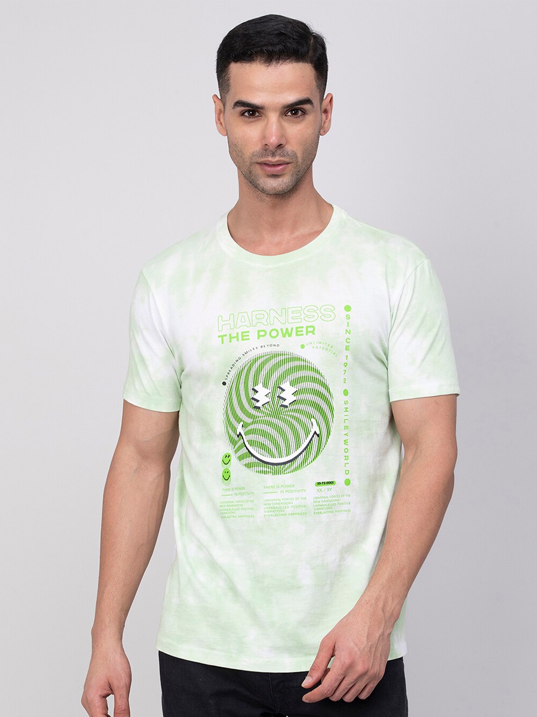 

SmileyWorld Men Green Typography Printed Pure Cotton Slim Fit T-shirt