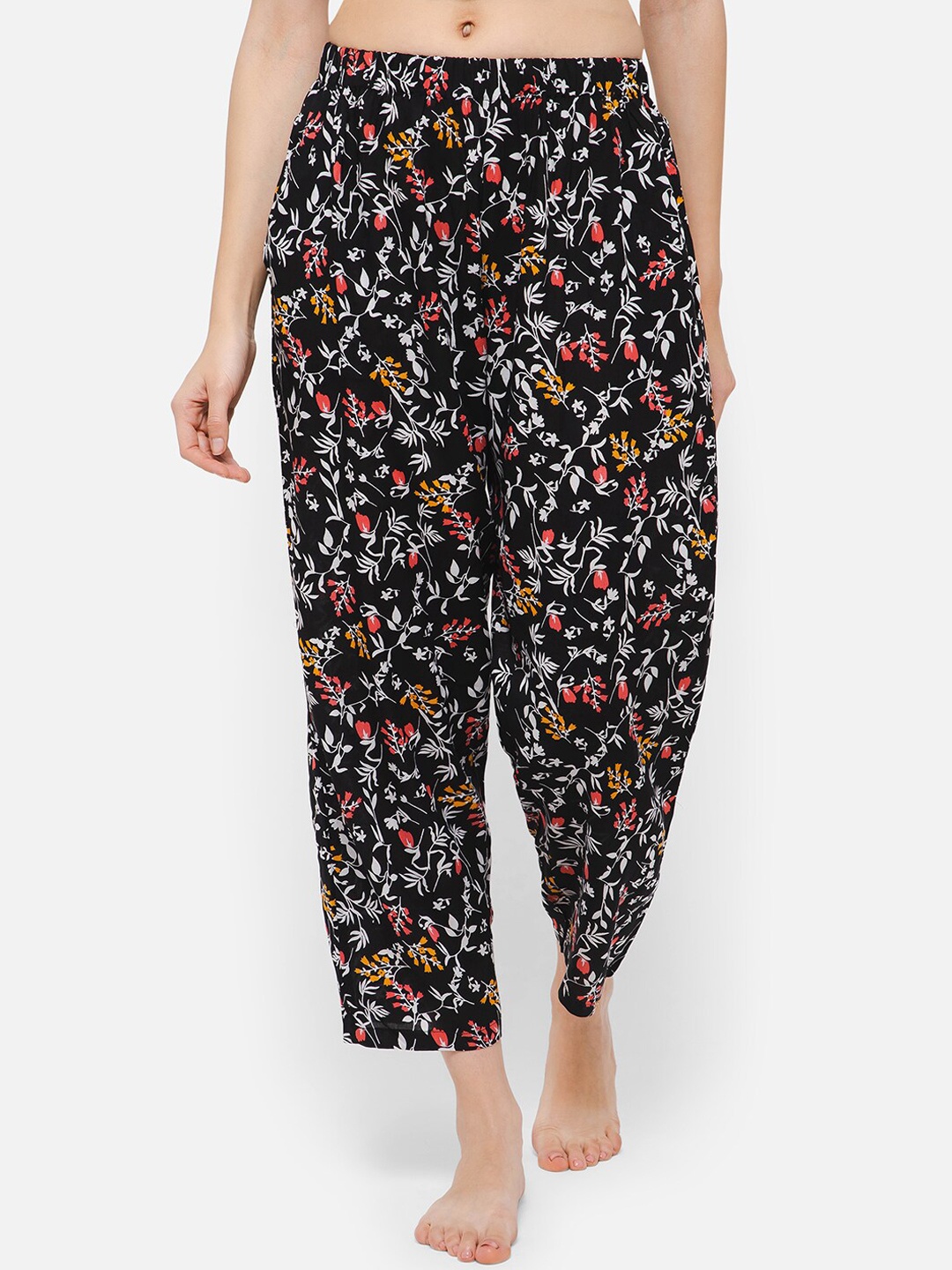 

Clovia Women Floral Mid Rise Printed Cotton Lounge Pants, Black