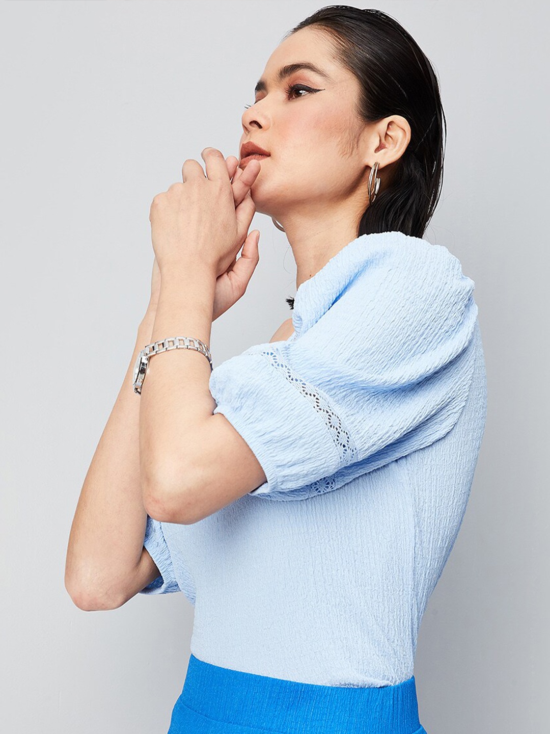 

max V-Neck Cuffed Sleeves Regular Top, Blue