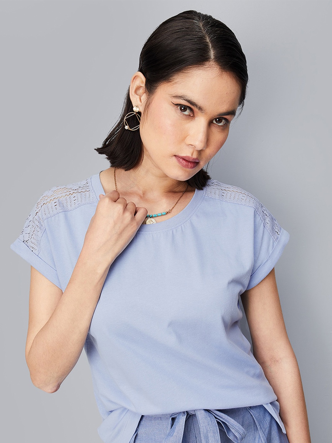 

max Blue Extended Sleeves Top