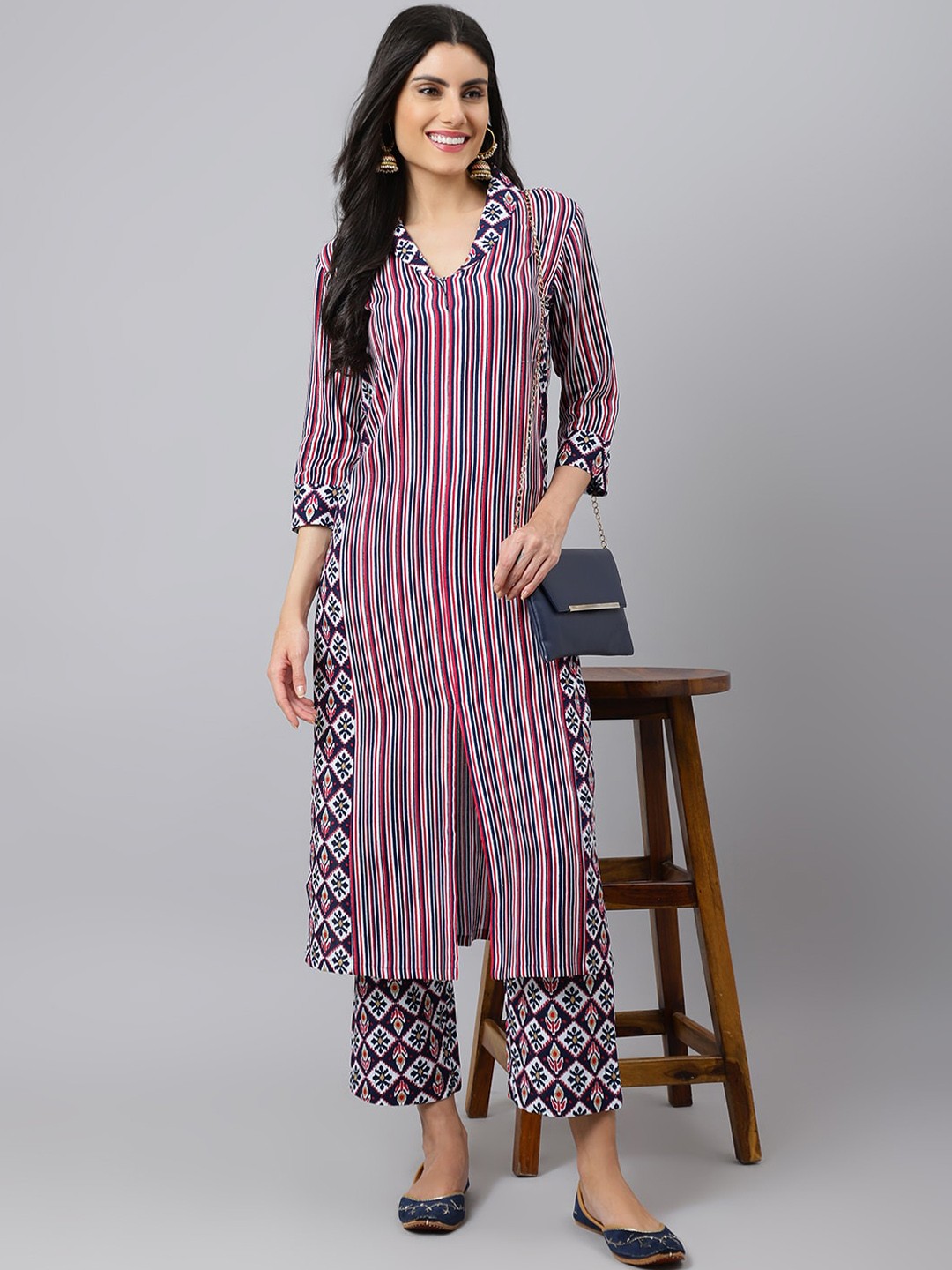 

Khushal K Striped Shawl Collar Straight Kurta with Palazzos, Navy blue