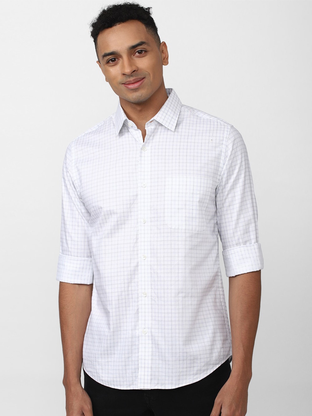 

Peter England Elite Men White Slim Fit Grid Tattersall Checks Checked Formal Shirt