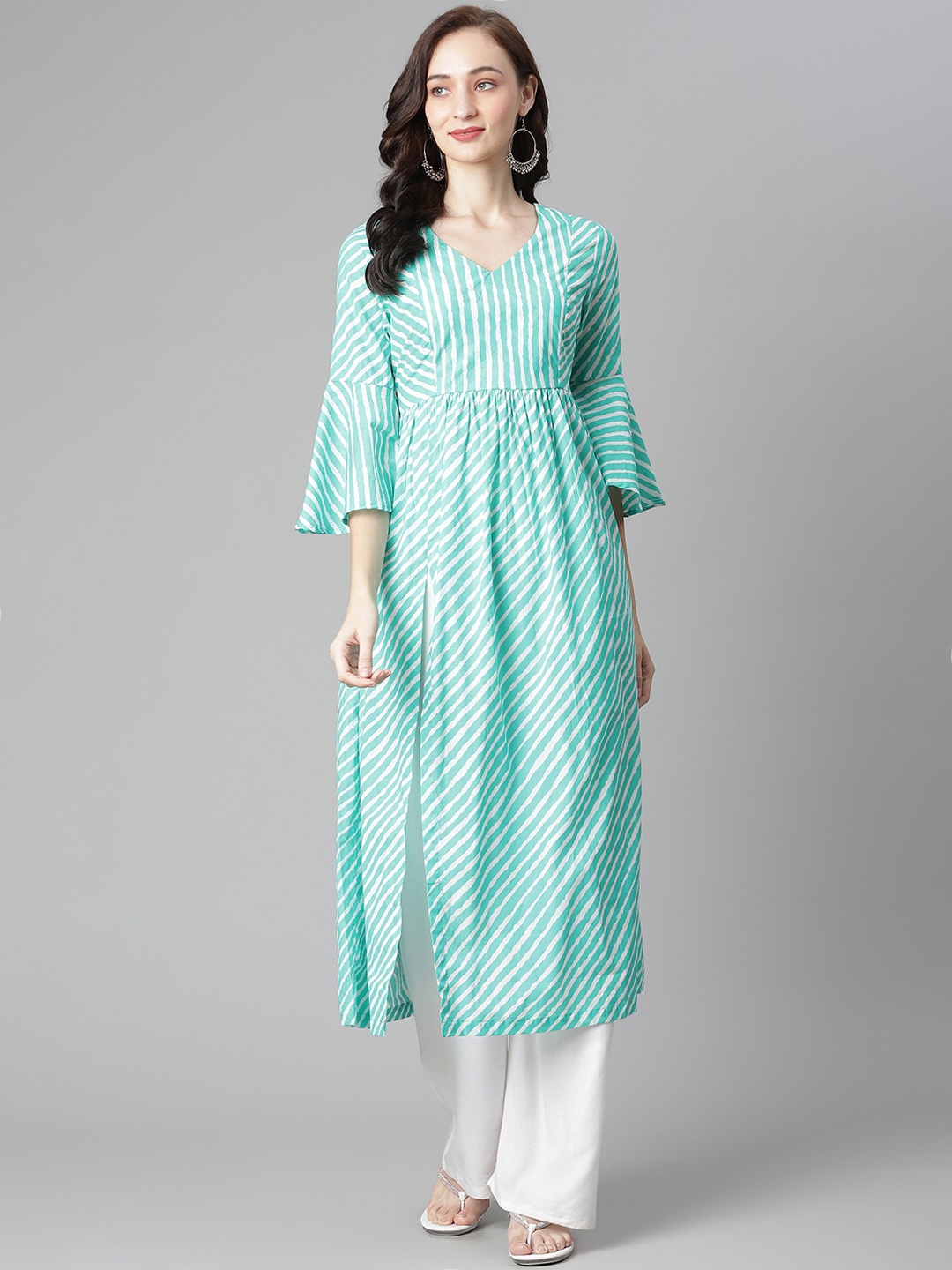 

Poshak Hub Leheriya Striped Pleated A-Line Kurta, Green