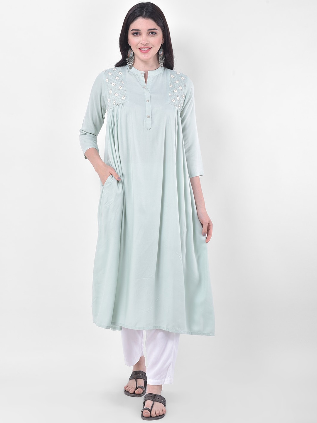 

Span Floral Embroidered Pleated A-Line Kurta, Sea green