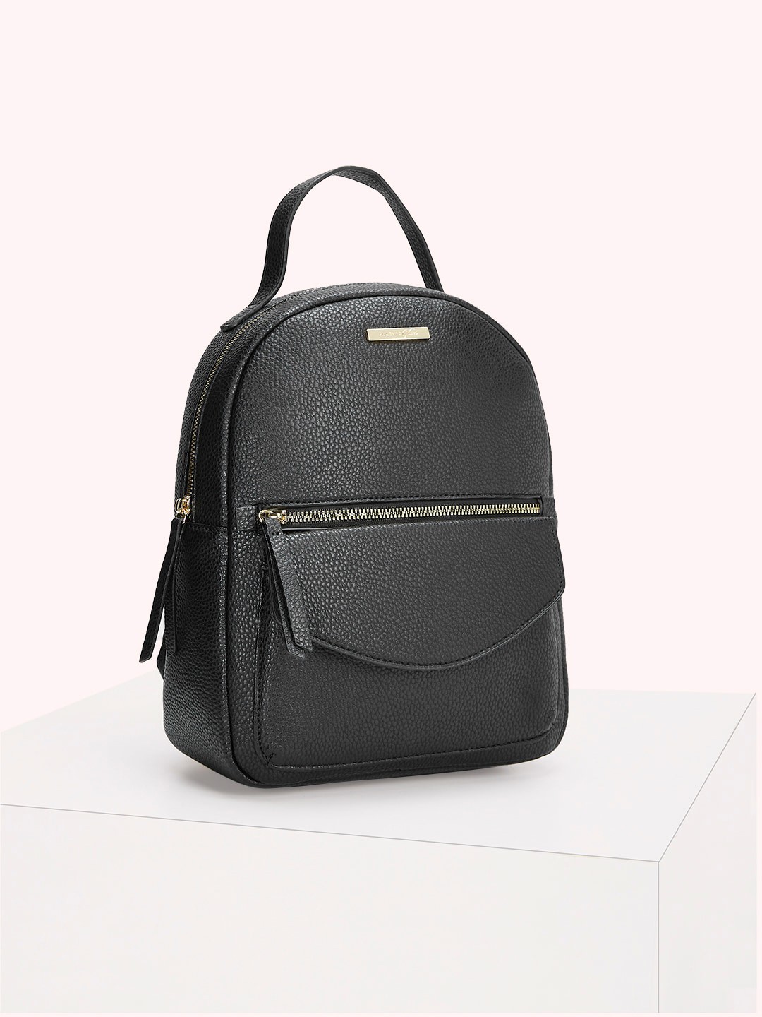 

Forever Glam by Pantaloons Non-Padded Textured Ergonomic Shoulder Straps Backpack, Black