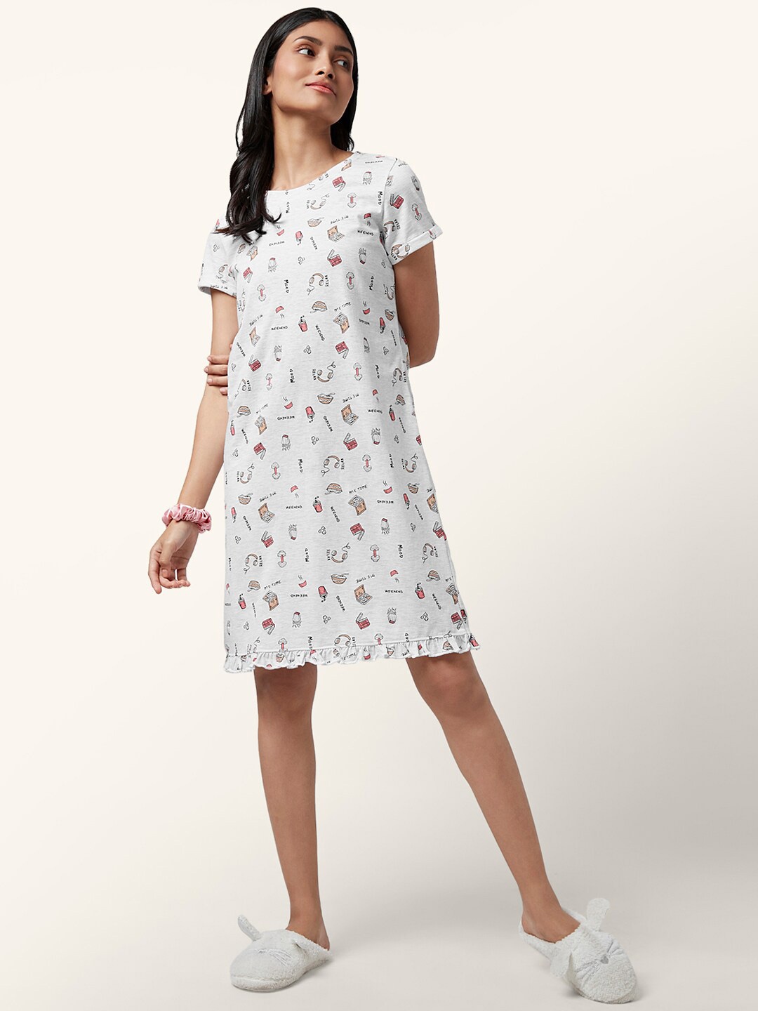 

Dreamz by Pantaloons Conversational Printed Pure Cotton Nightdress, Grey