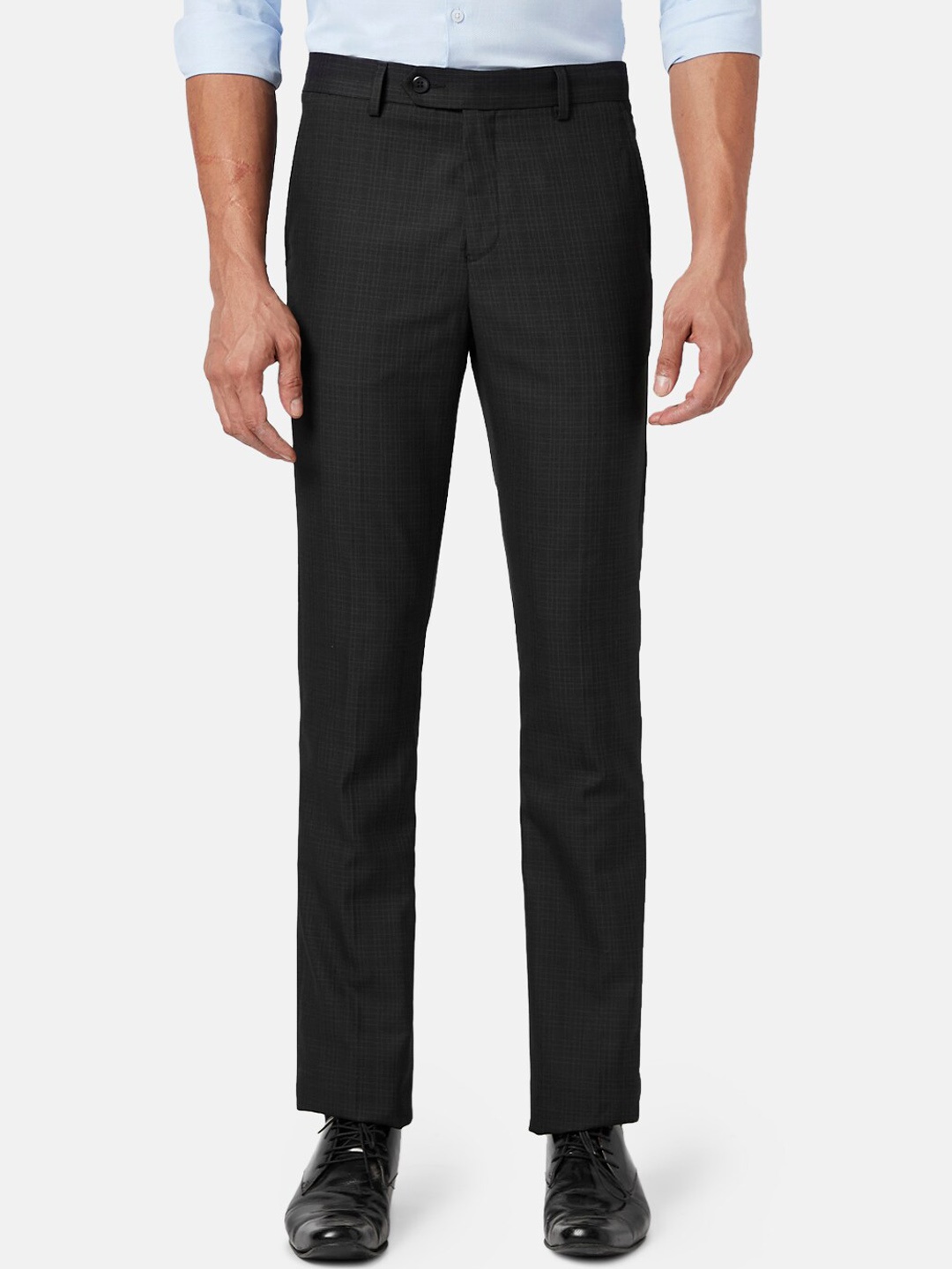 

BYFORD by Pantaloons Men Flat-Front Low-Rise Slim Fit Formal Trousers, Black