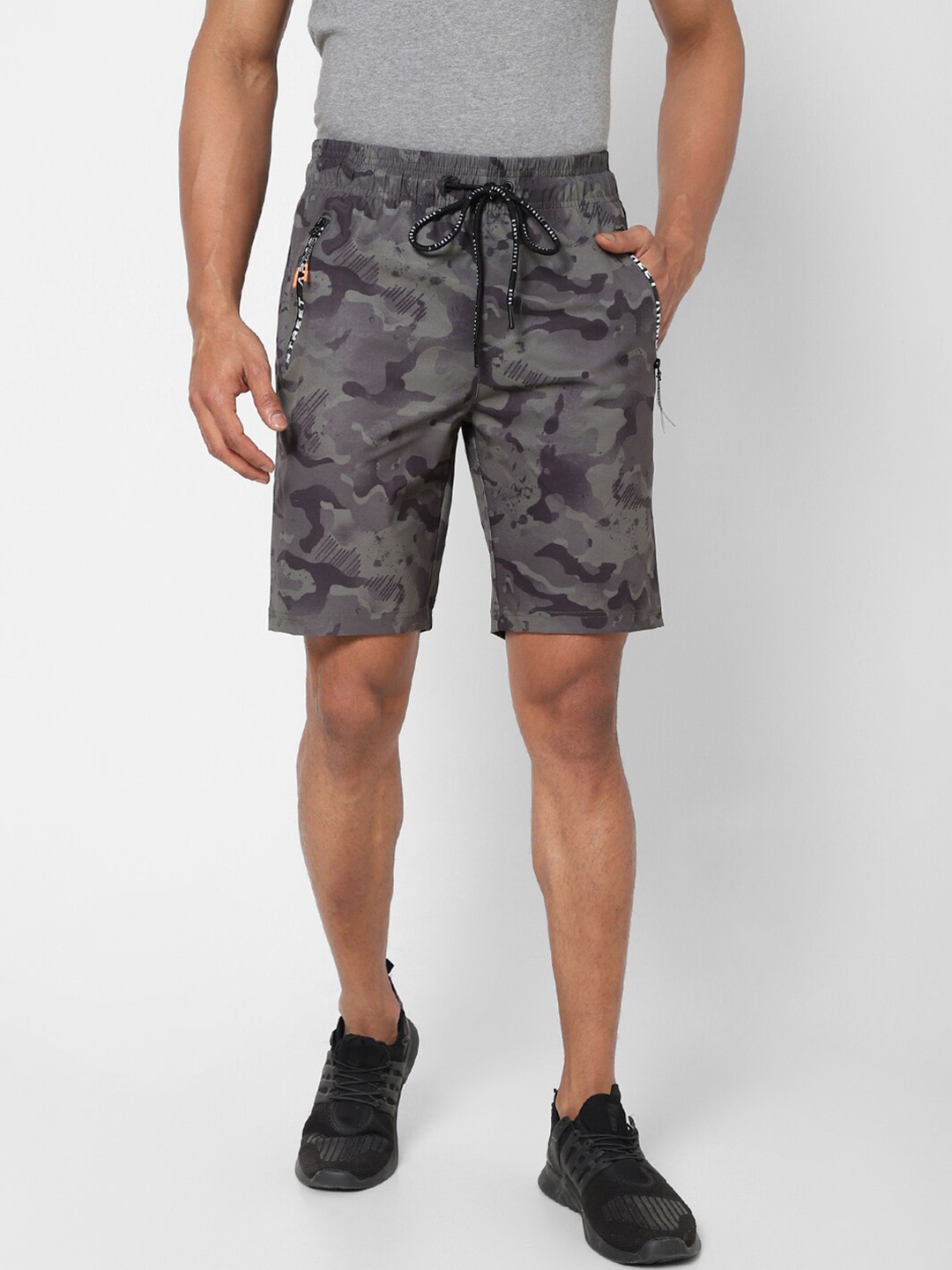 

Street Armor by Pantaloons Men Camouflage Printed Shorts, Black