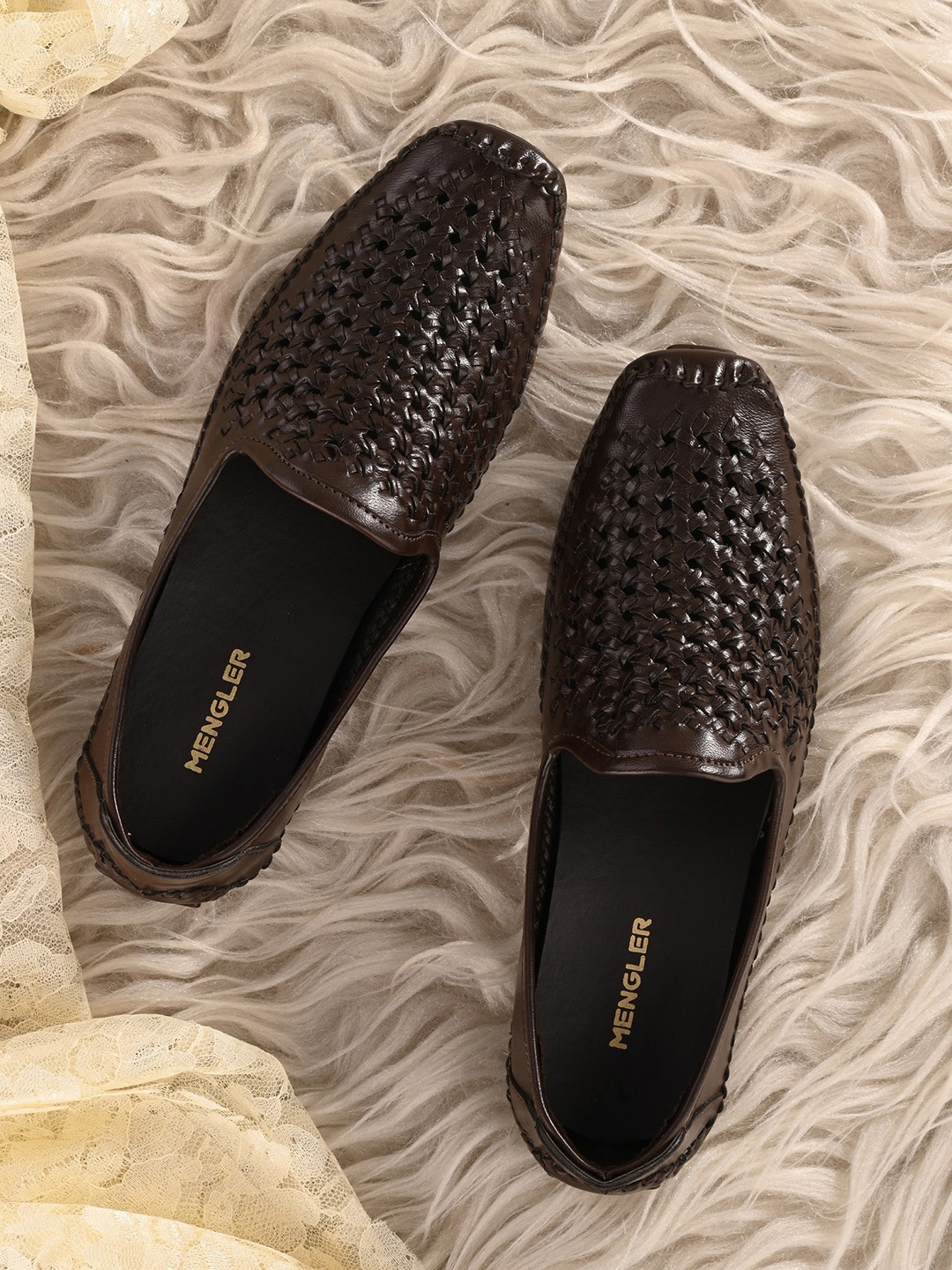 

MENGLER Men Woven Design Square Toe Memory Foam Mojaris, Brown