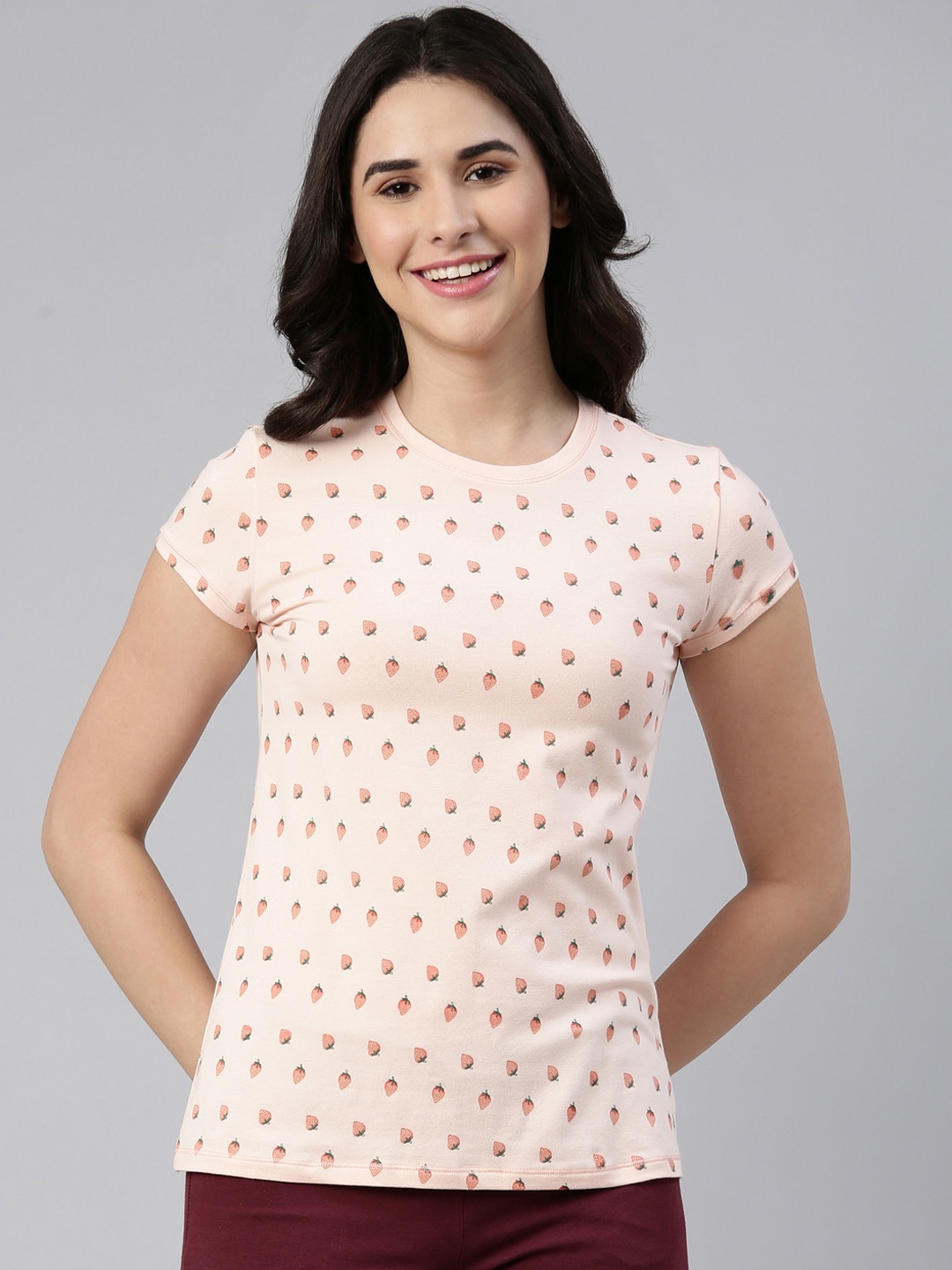 

Enamor Conversational Printed Slim Fit Lounge T-shirts, Pink