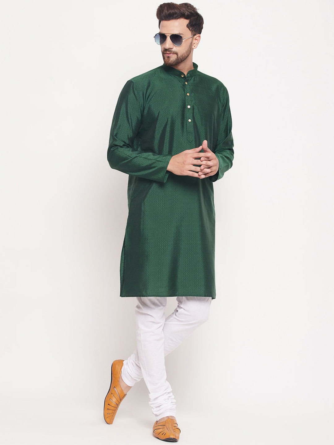

VASTRAMAY Woven Design Mandarin Collar Kurta with Churidar, Green