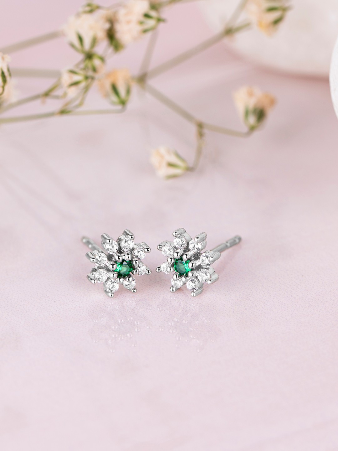 

Zavya 925 Sterling Silver Rhodium-Plated Floral Shaped Studs